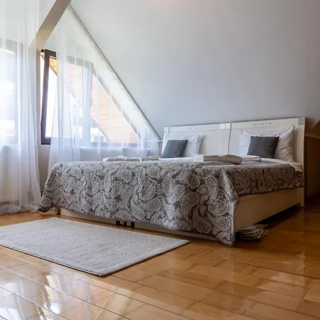 Apartment Hanul Din Poiana Poiana Brașov