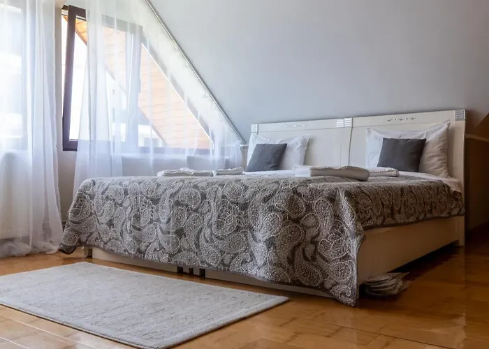 Apartment Hanul Din Poiana Poiana Brasov